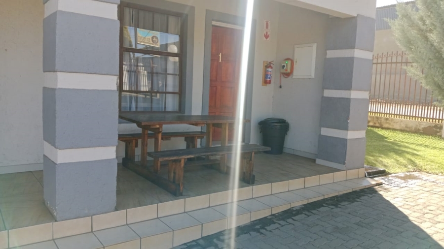 To Let 20 Bedroom Property for Rent in Kuruman Northern Cape